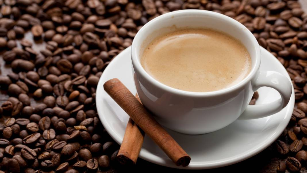 Zayıflamak isteyenlere mucize karışım! Türk kahvesinin içine 1 kaşık atın tığ gibi incelin - Resim: 9